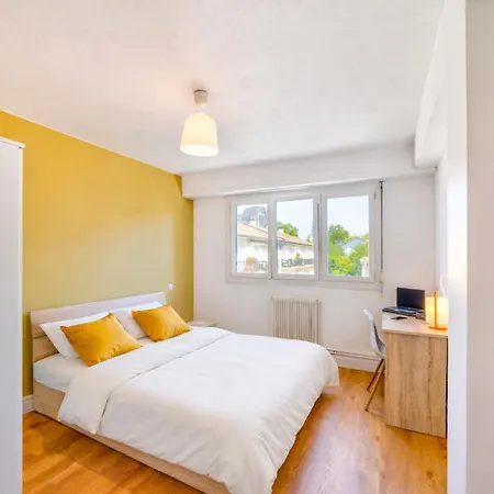 4ch, 110m2, Parking Gratuit, Pau-centre *